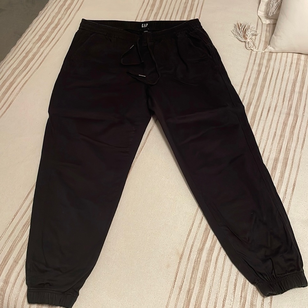 Gap joggers